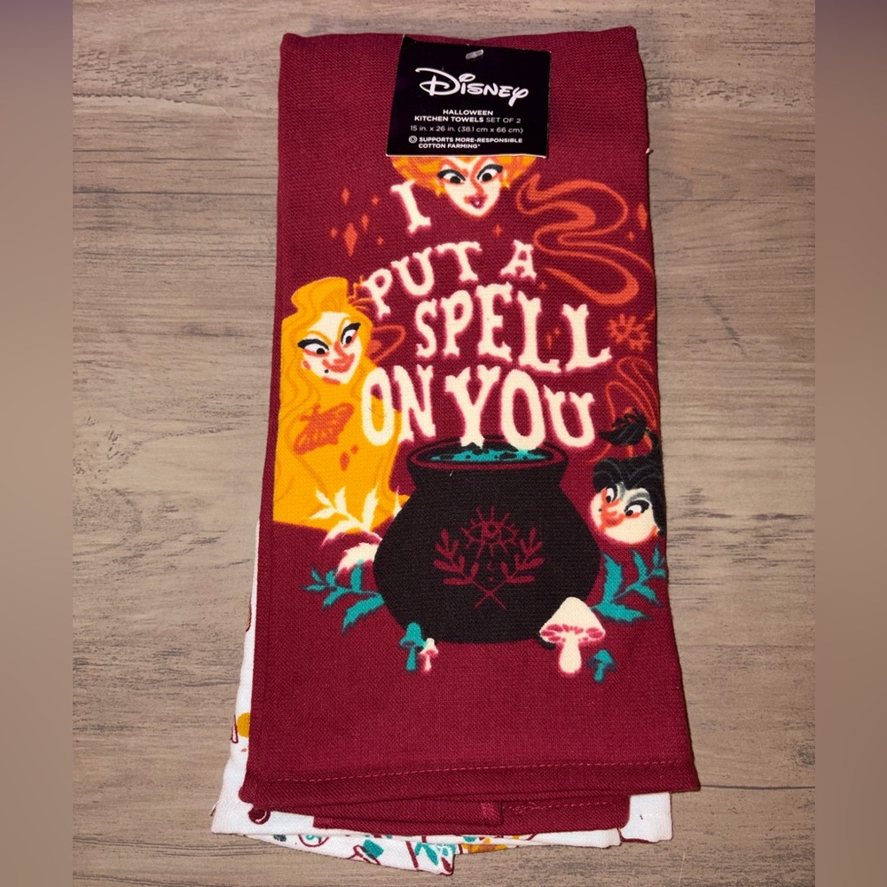 Disney Hocus Pocus Halloween Kitchen Towels Sanderson Sisters NWT